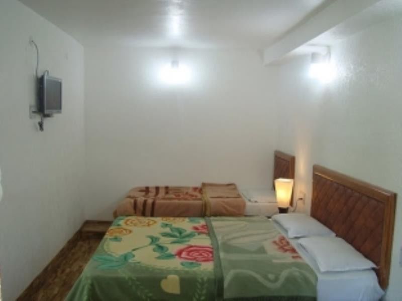 Hotel New Bharat Bhimtal Ngoại thất bức ảnh