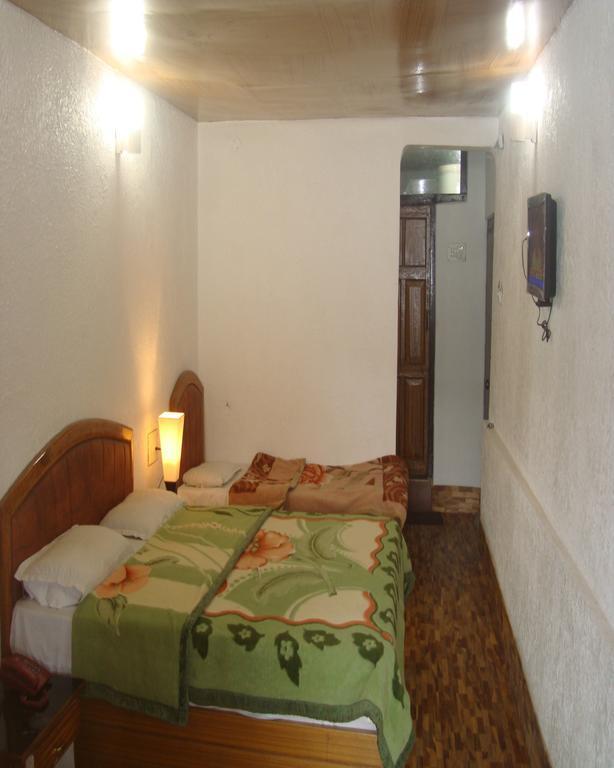 Hotel New Bharat Bhimtal Ngoại thất bức ảnh