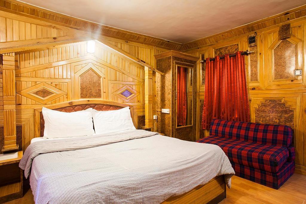 Hotel New Bharat Bhimtal Ngoại thất bức ảnh
